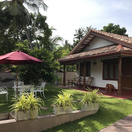 Villa Bubble Sea Unawatuna Exterior photo